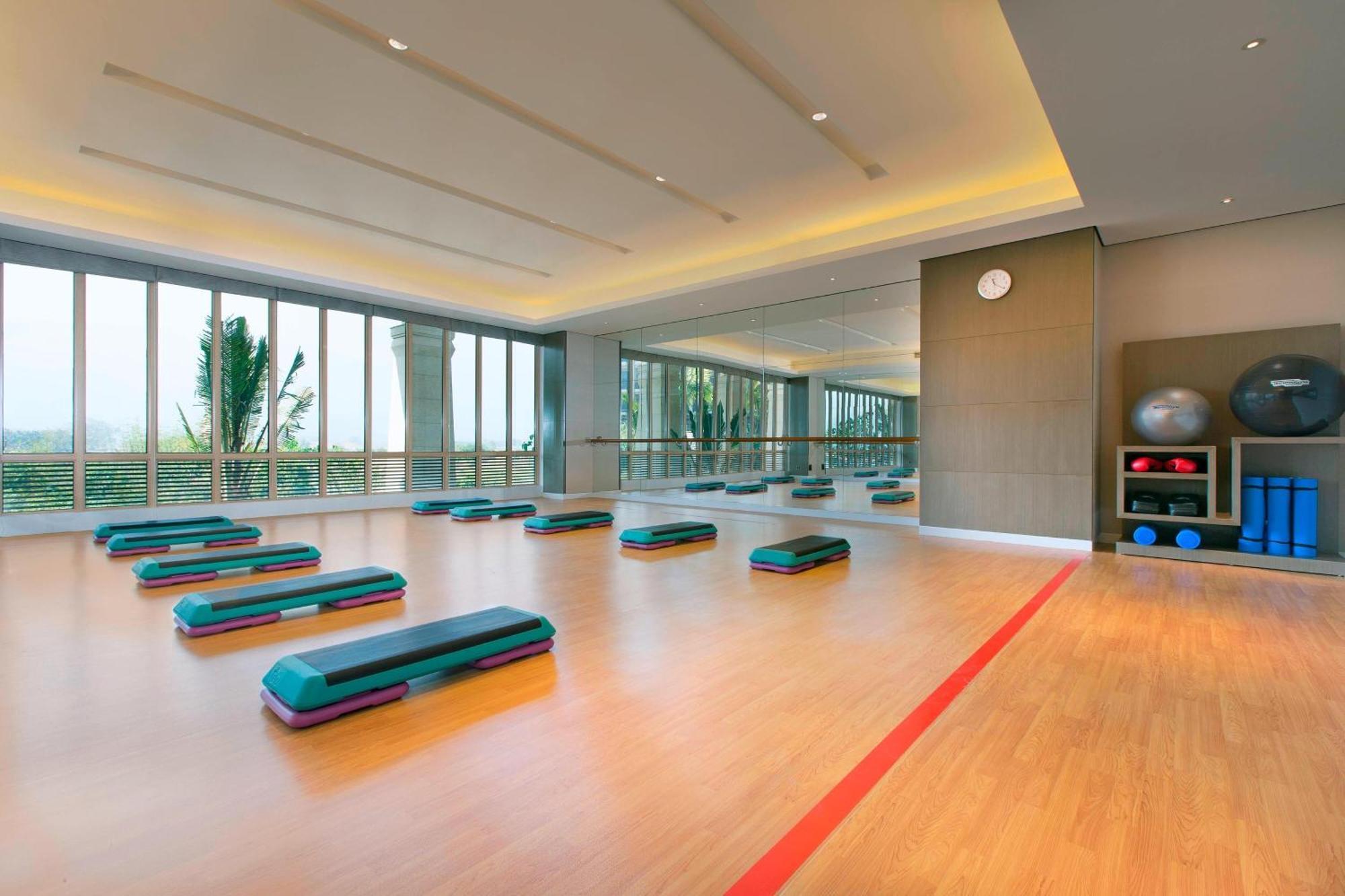 Sheraton Grand Xishuangbanna Hotel Jinghong Bagian luar foto