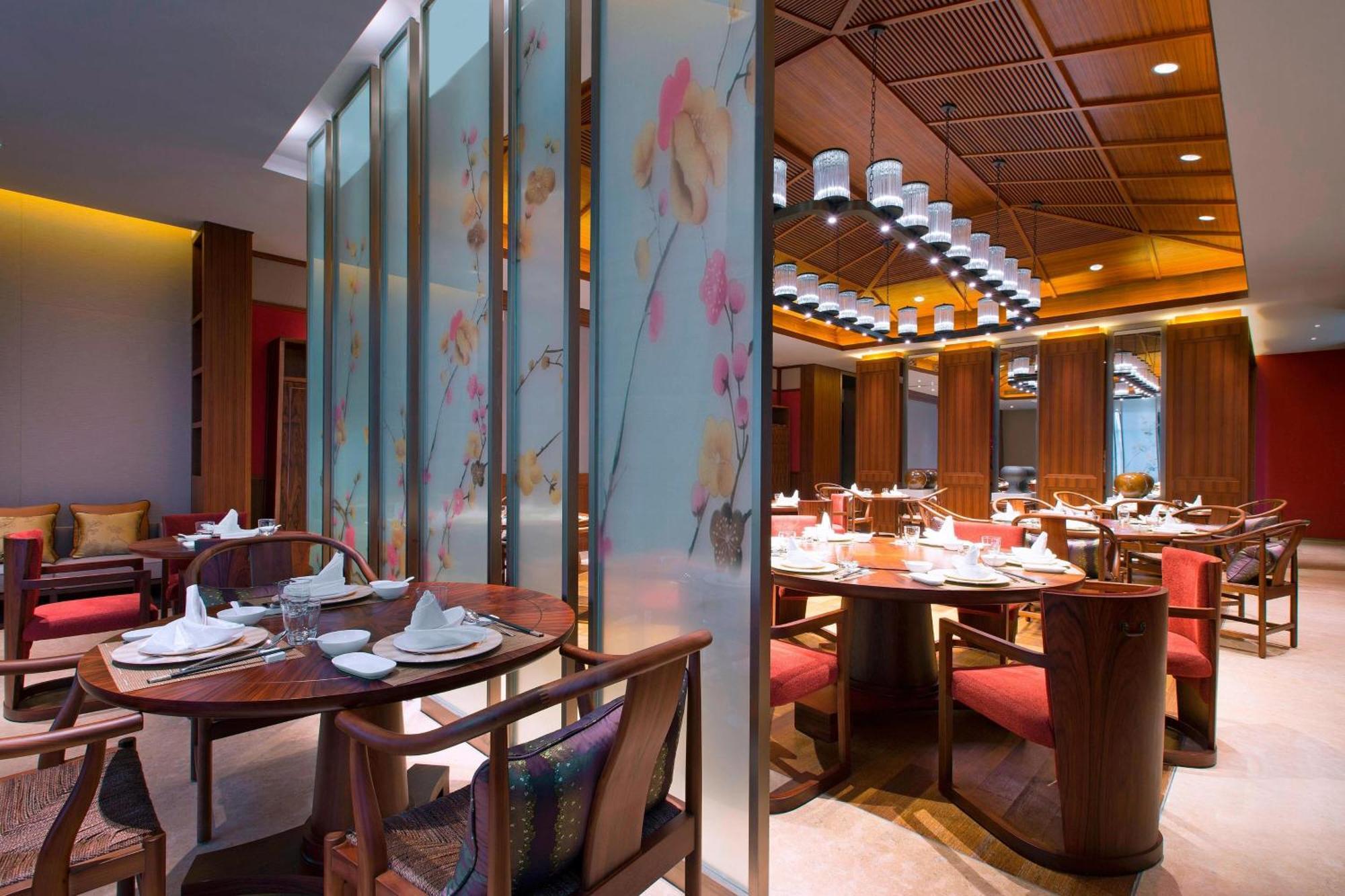 Sheraton Grand Xishuangbanna Hotel Jinghong Bagian luar foto